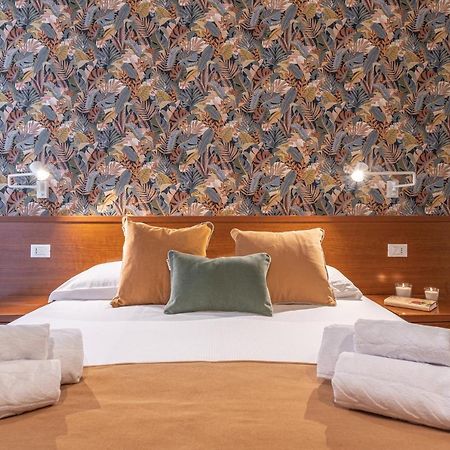 רומא Vittoria Garden Suites מראה חיצוני תמונה